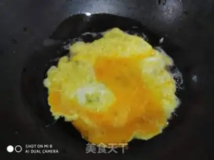 Make Tomato fried eggs step 3
