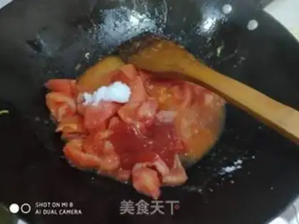 Make Tomato fried eggs step 5