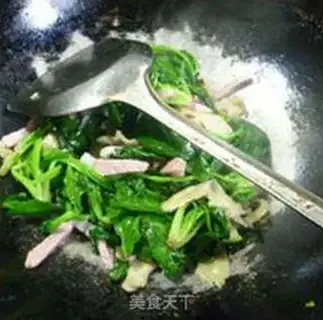 Make Porky pasta and spinach step 10