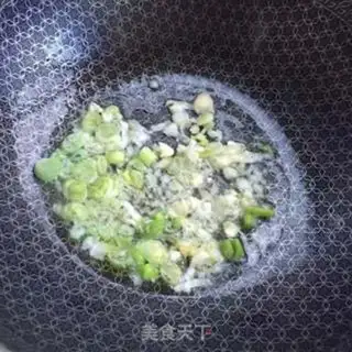 Make Garlic sprouts step 3