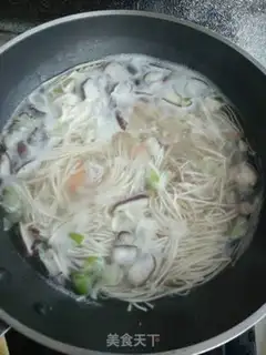 Make Noodle egg noodles step 8