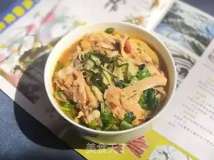 Make Sea-banded chicken noodles step 5