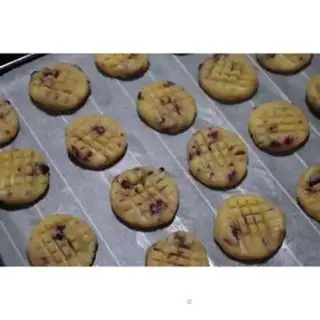 Make Cranberry cookies step 7