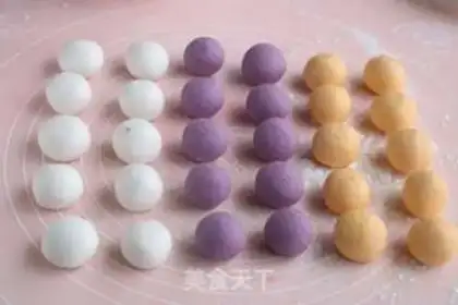Make Colour soup round step 4