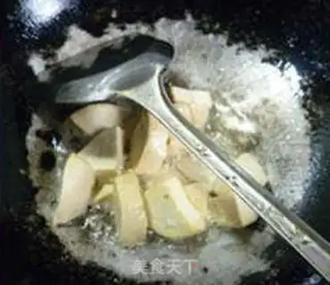 Make Beef sauce, celery, sour chicken step 6
