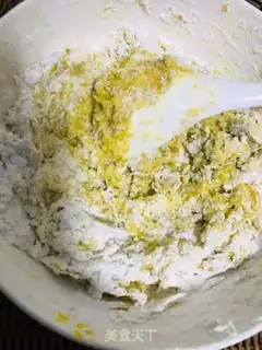 Make Snowflake pumpkin pie step 3