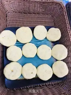 Make Snowflake pumpkin pie step 7