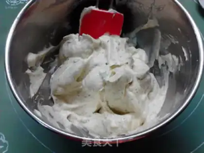 Make Pineapple bonnet cake step 8