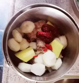 Make Horseshoe bone soup step 1
