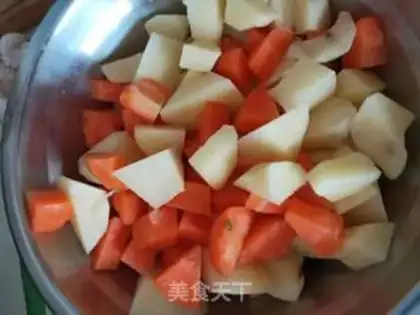 Make Curry potato chicken step 0