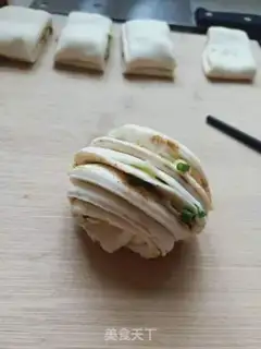 Make Onion rolls step 14