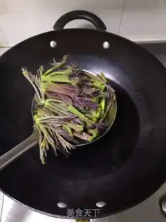 Make Fried eggs step 4