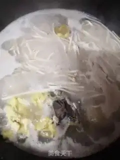 Make Crumb noodles step 0