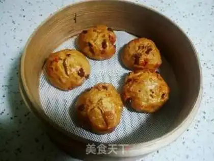 Make Red dates, red sugar buns step 10