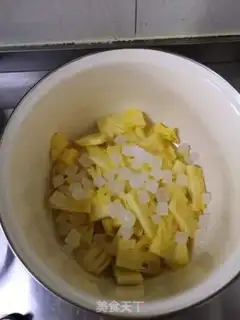 Make Pineapple jam step 1