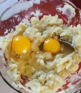 Make A pot of potion bread step 1