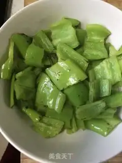 Make Pickles with sauce step 1