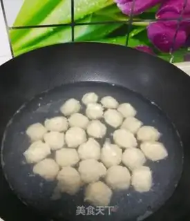 Make Chicken fish meatball soup step 3