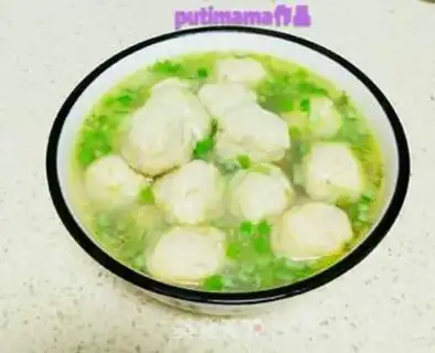 Make Chicken fish meatball soup step 7