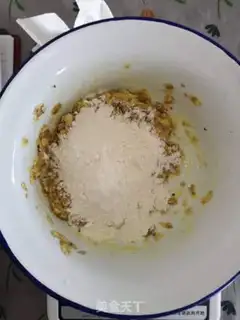 Make A yogurt cup step 1