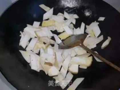 Make Onion bacon abalone mushrooms step 4