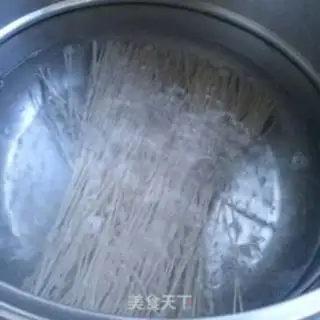 Make Sour noodles step 1