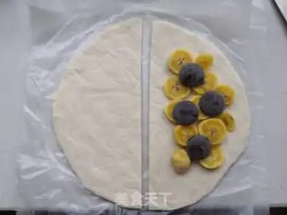 Make Chocolate banana pie step 3