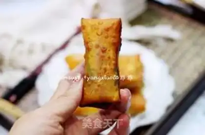 Make Three Spring Rolls step 16