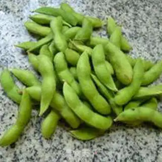 Make Scrawny sauced beans step 0