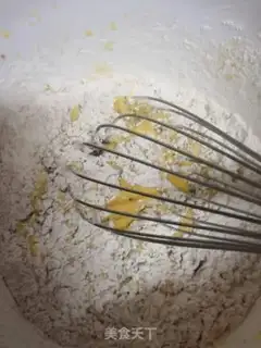 Make Cranberry yogurt cake step 2