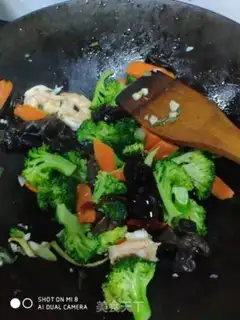 Make Shrimp with broccoli step 9