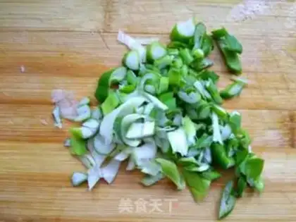 Make Frozen pork noodles step 3