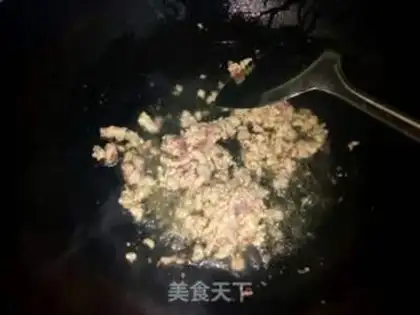 Make Frozen pork noodles step 5