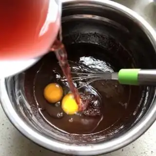 Make Chocolate nut cake step 3