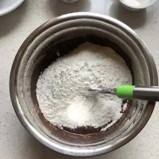Make Chocolate nut cake step 4