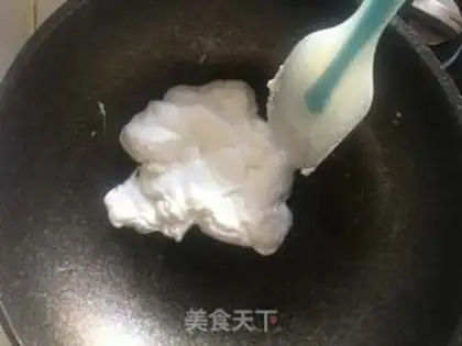 Make Cow Rolling Sugar step 3