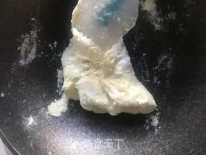 Make Cow Rolling Sugar step 4