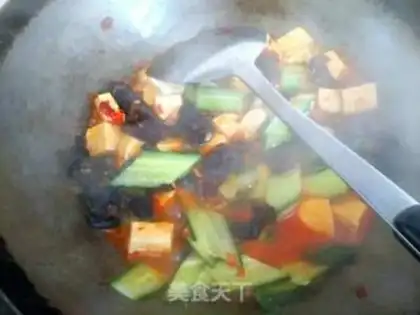 Make Mule cucumber tofu step 9