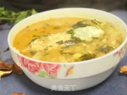 Make Sour-grass fish head soup step 3