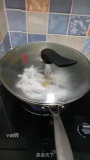 Make Homemade chicken claws step 1