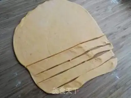 Make Spinach egg pumpkin noodles step 1