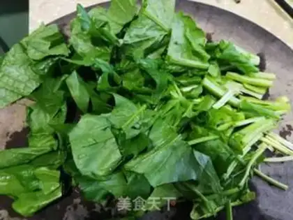 Make Spinach egg pumpkin noodles step 4