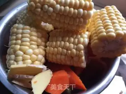 Make Corn carrots, bouquet soup step 1