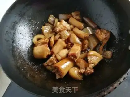 Make The fragrance pigtail step 4