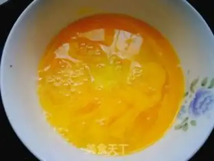 Make Fried eggs step 2