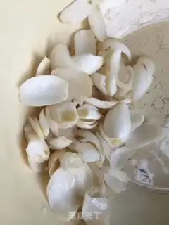 Make Lily eggs step 2