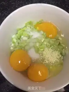 Make Omelette eggs step 2