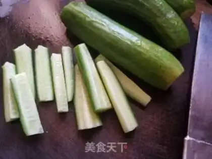 Make cucumber fried chicken step 2
