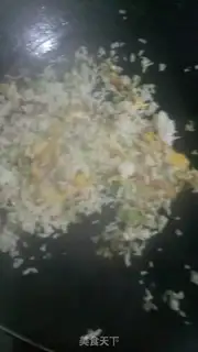Make Ham and egg rice step 4