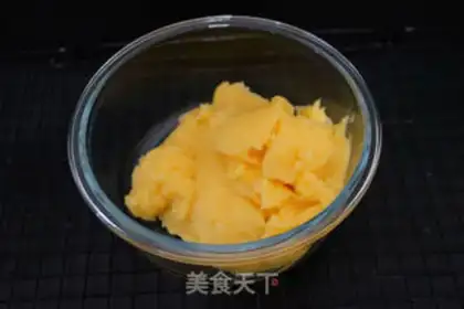 Make A milky yellow snack step 5